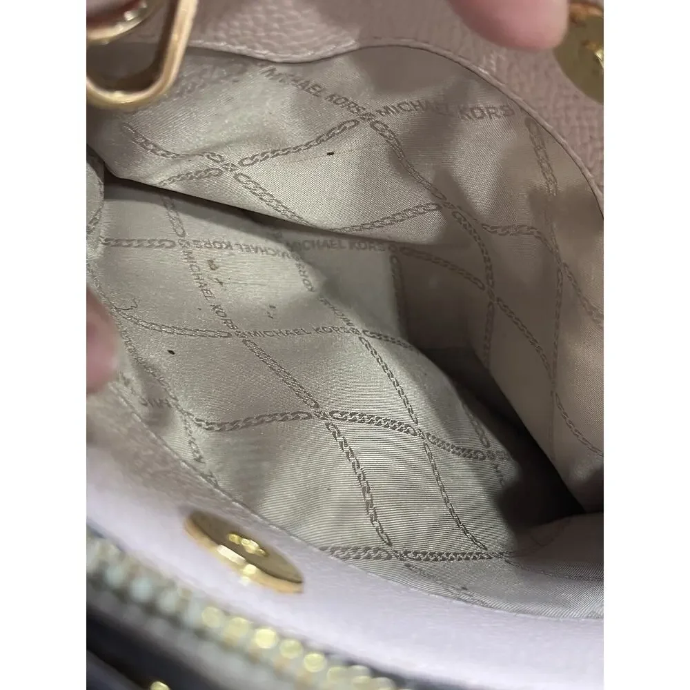 Michael Kors saffiano leather